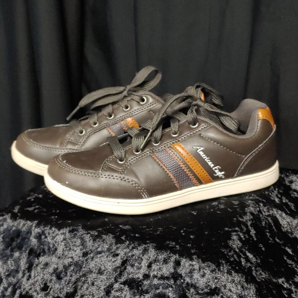 American Eagle Boys Shoes US Size 2.5